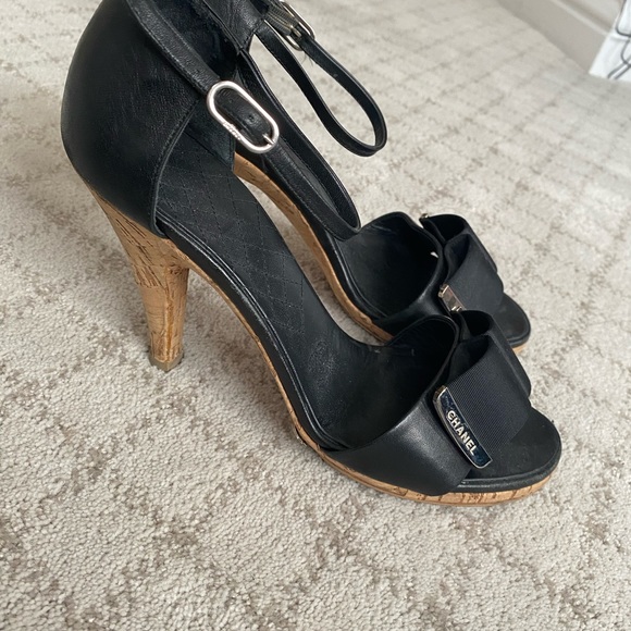 CHANEL HIGH HEEL SANDLAS - Picture 3 of 5